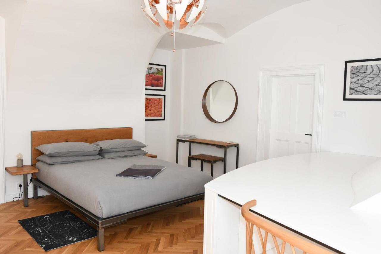 Beautiful 2Bed Apartment In The Centre Of Βαράζντιν Εξωτερικό φωτογραφία